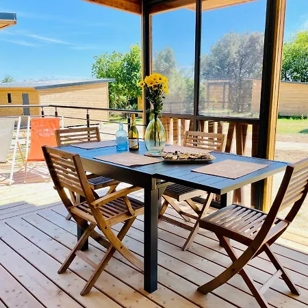 Holiday home 2chambres-piscine-mer-plages-pistes Cyclables *