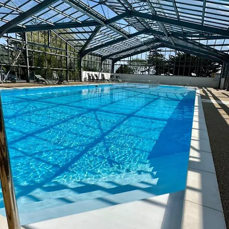 2chambres-piscine-mer-plages-pistes Cyclables Holiday home *